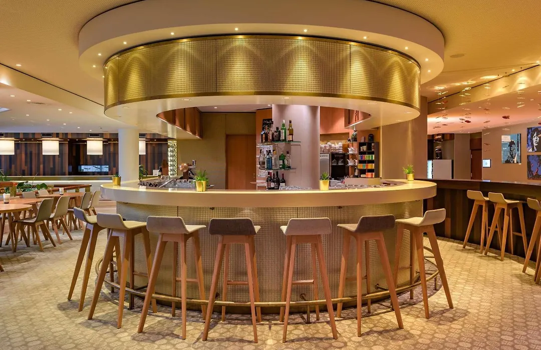 Moevenpick Hotel Geneva-1