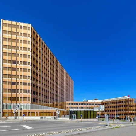 Moevenpick Hotel Geneva-3